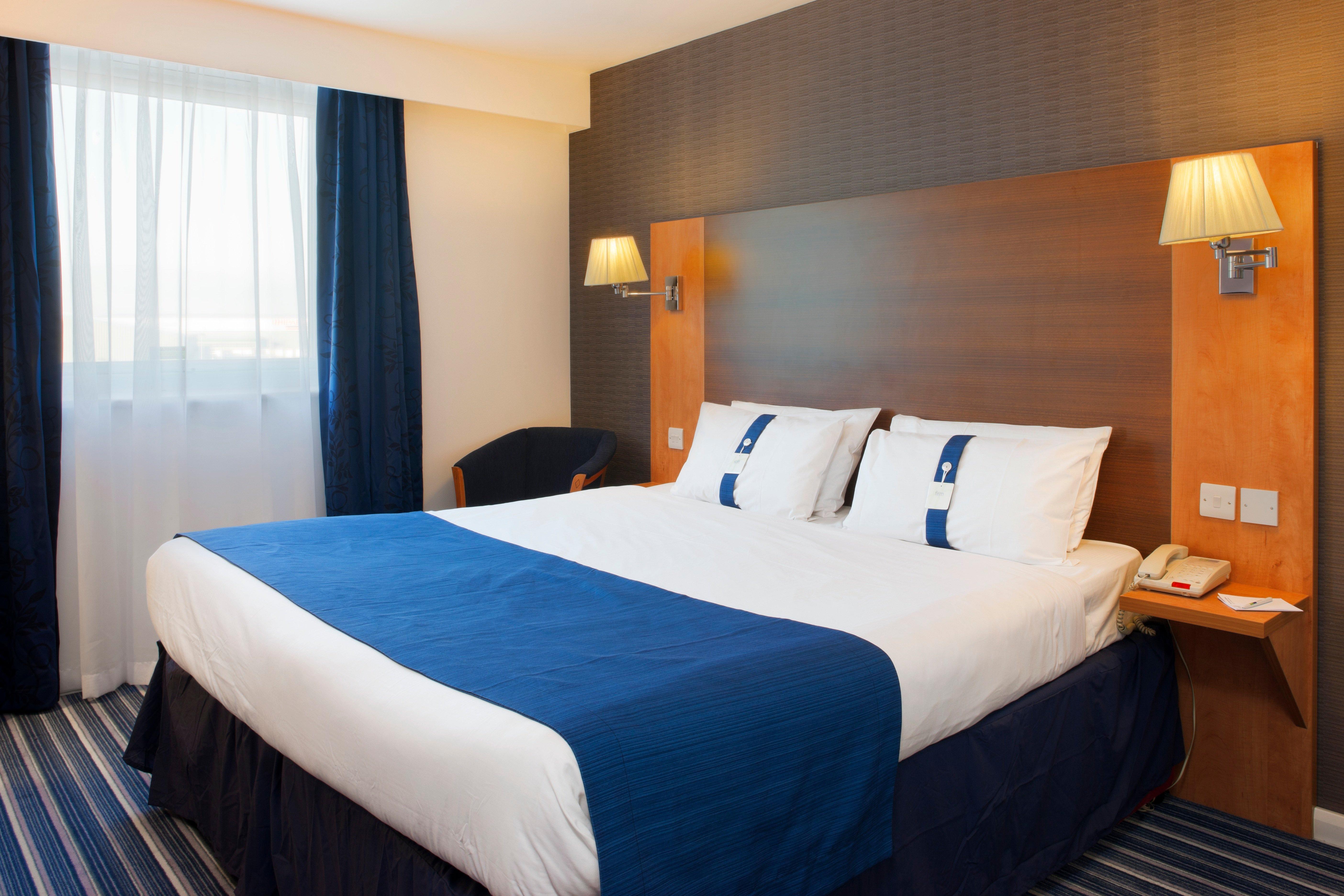 Holiday Inn Express Nuneaton By Ihg Eksteriør billede