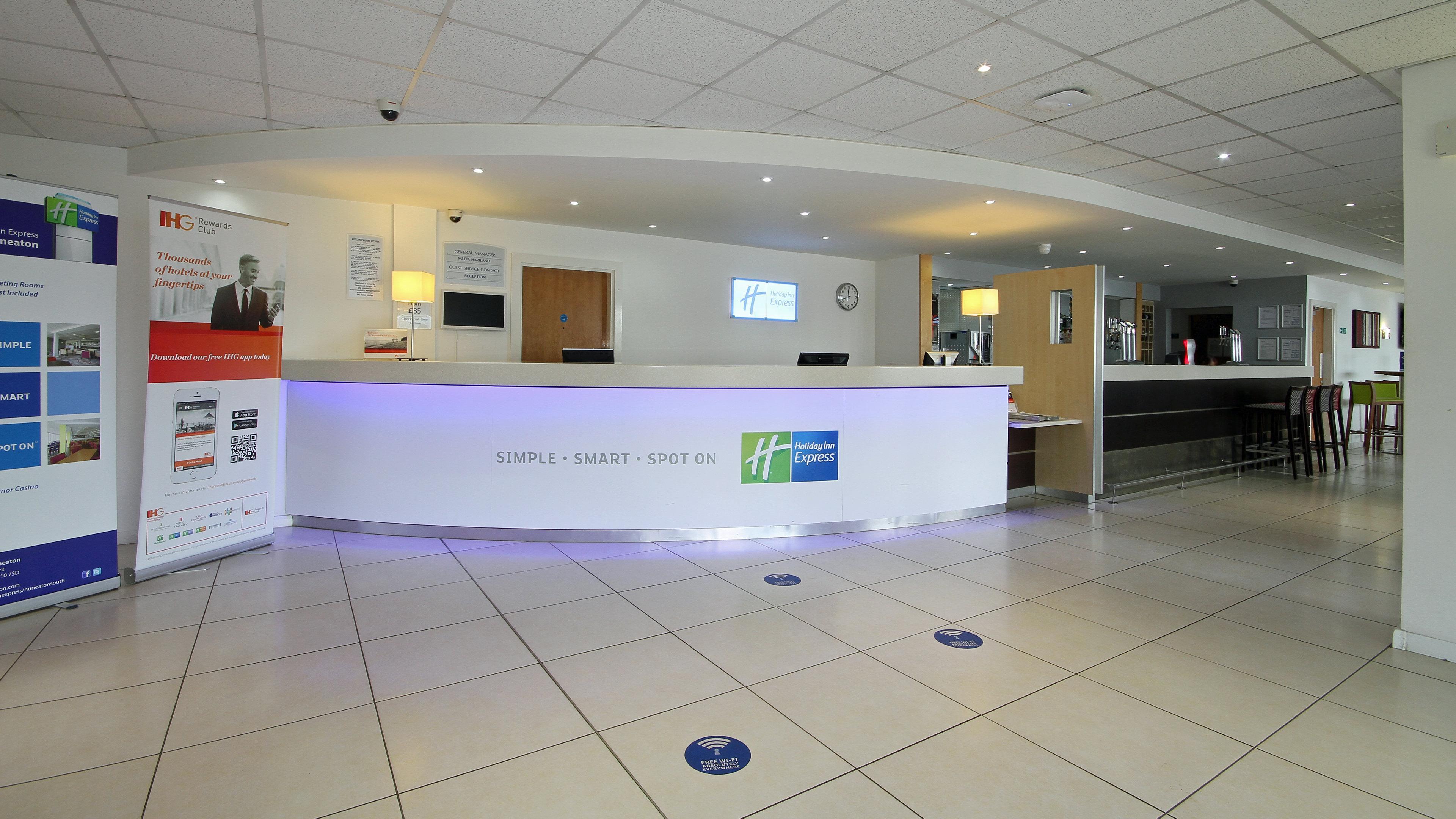 Holiday Inn Express Nuneaton By Ihg Eksteriør billede
