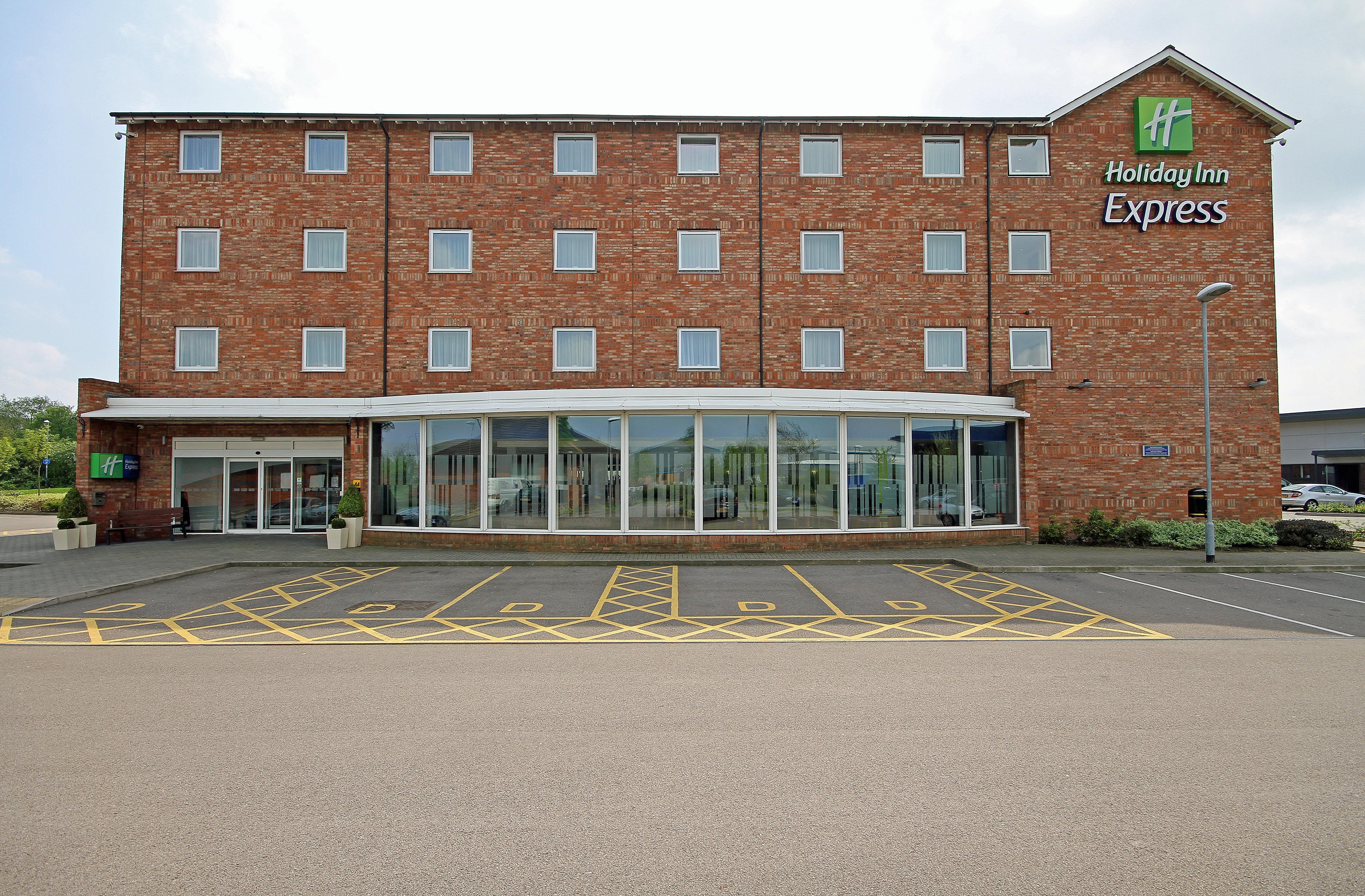 Holiday Inn Express Nuneaton By Ihg Eksteriør billede