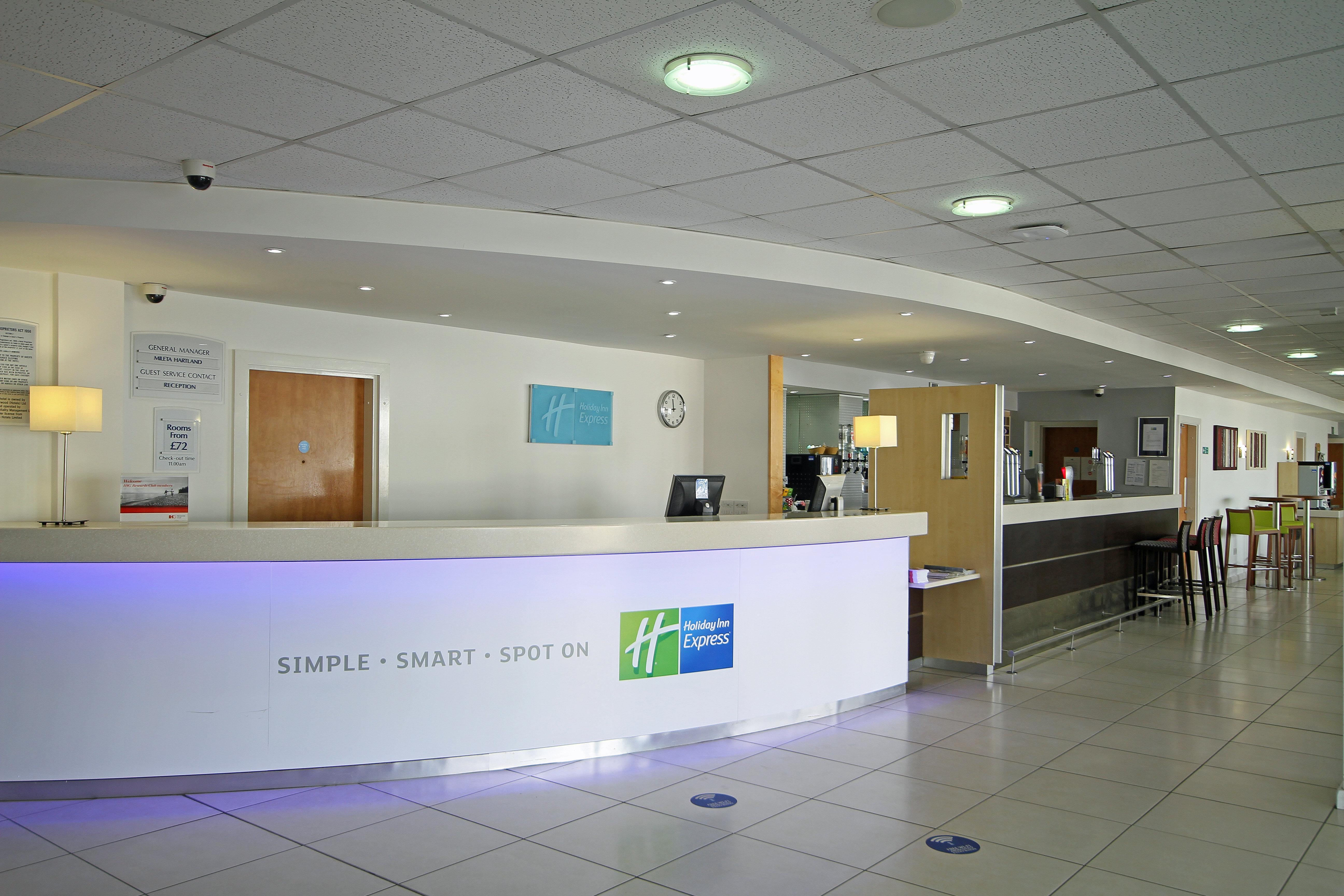 Holiday Inn Express Nuneaton By Ihg Eksteriør billede