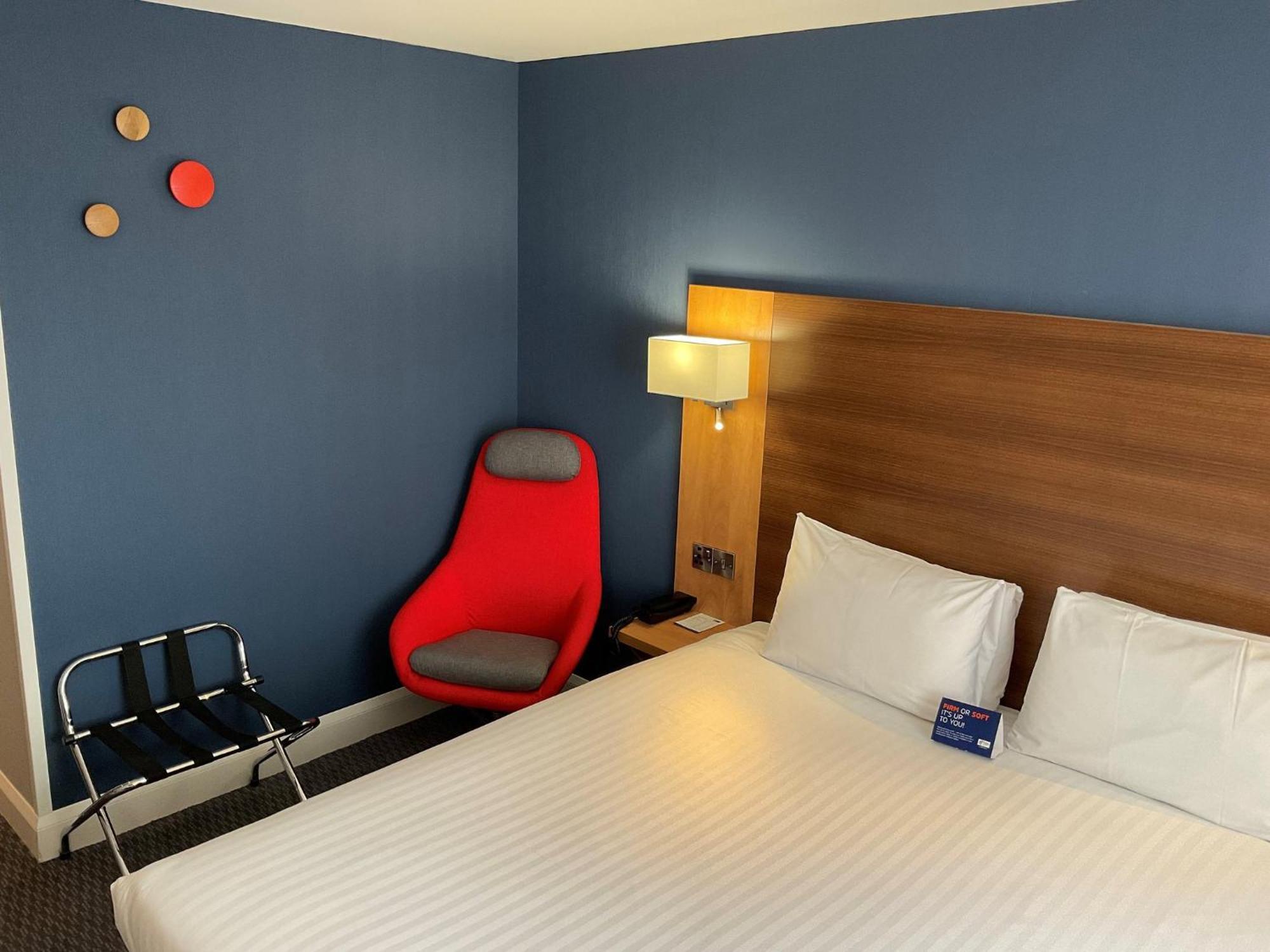 Holiday Inn Express Nuneaton By Ihg Eksteriør billede
