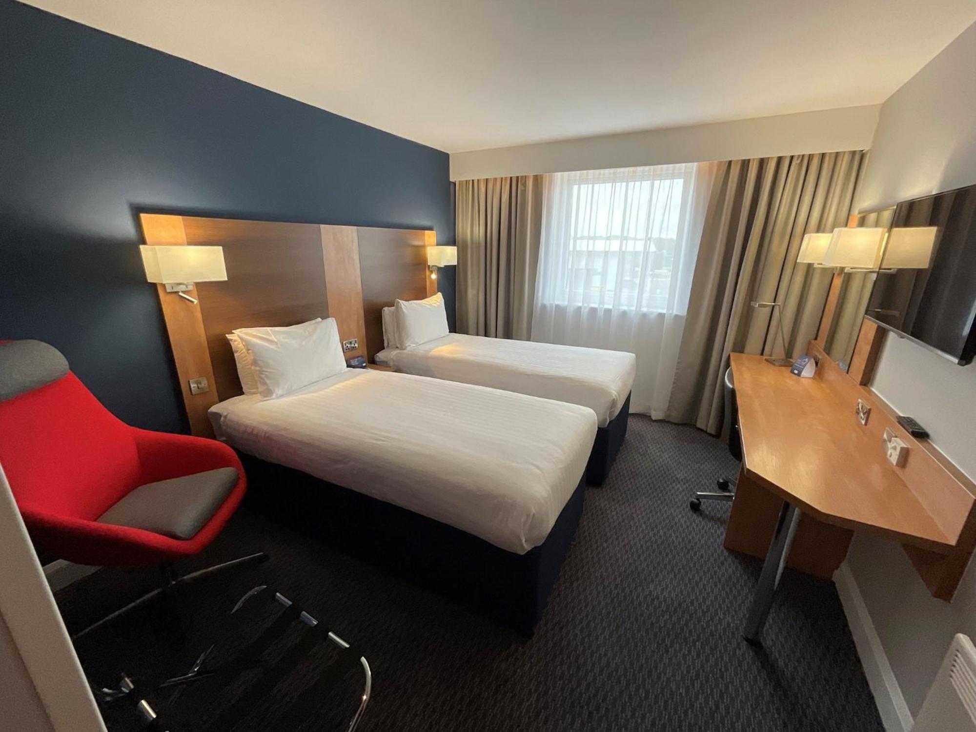 Holiday Inn Express Nuneaton By Ihg Eksteriør billede
