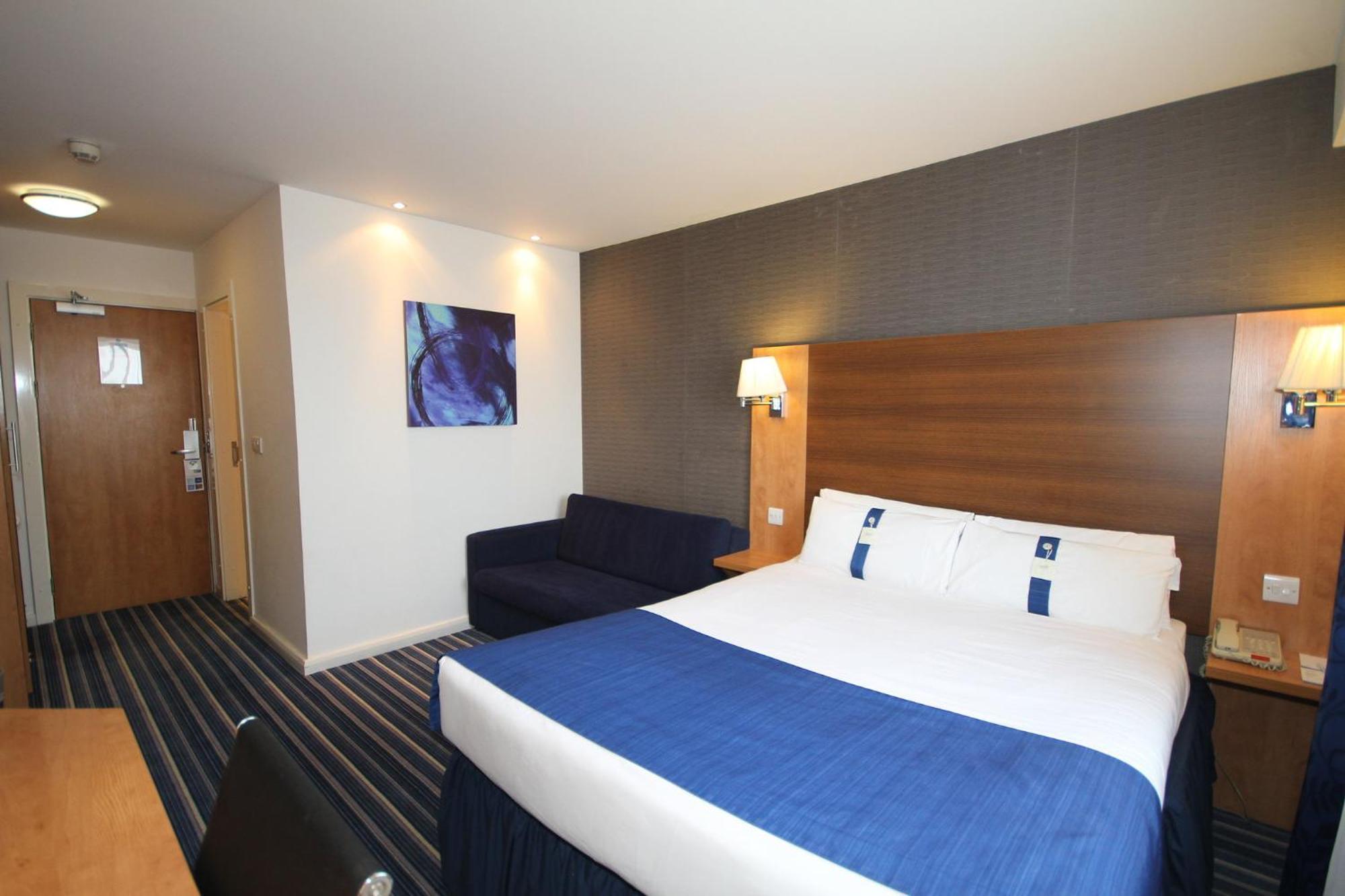 Holiday Inn Express Nuneaton By Ihg Eksteriør billede