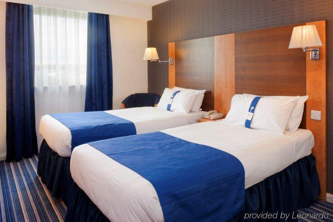 Holiday Inn Express Nuneaton By Ihg Værelse billede